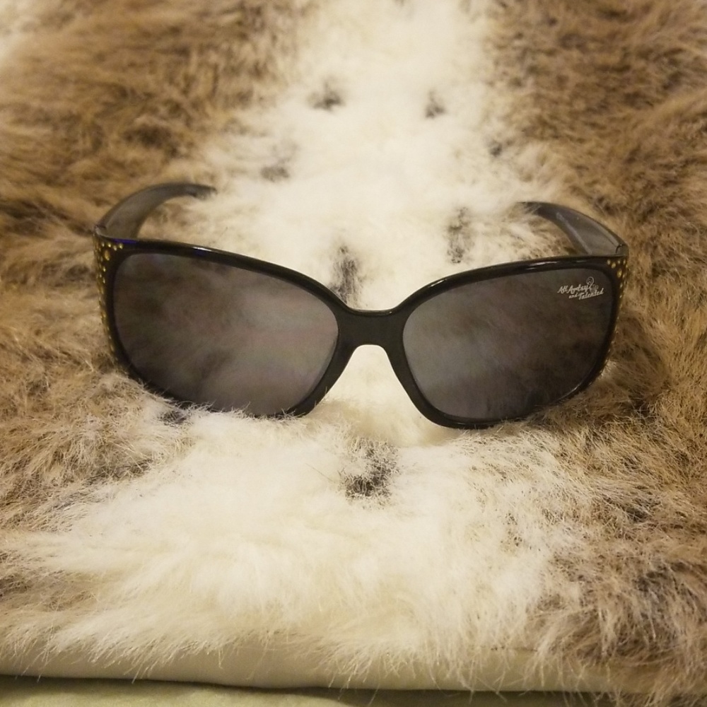 Viacom sunglasses